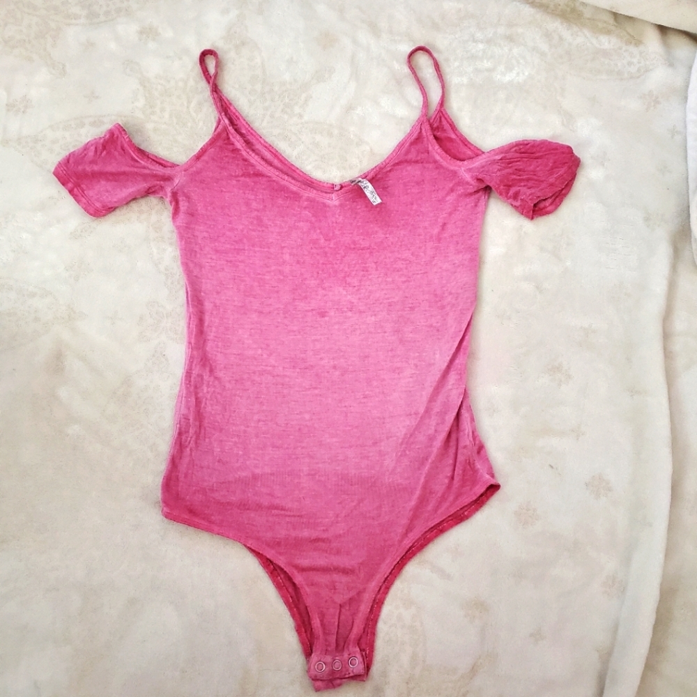 Mudd V neck bodysuit
